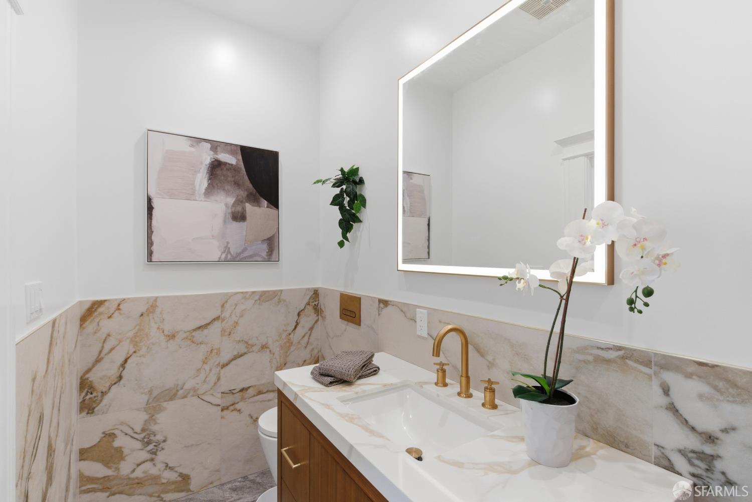 Detail Gallery Image 9 of 18 For 18 Sanchez St #20,  San Francisco,  CA 94114 - 3 Beds | 2 Baths