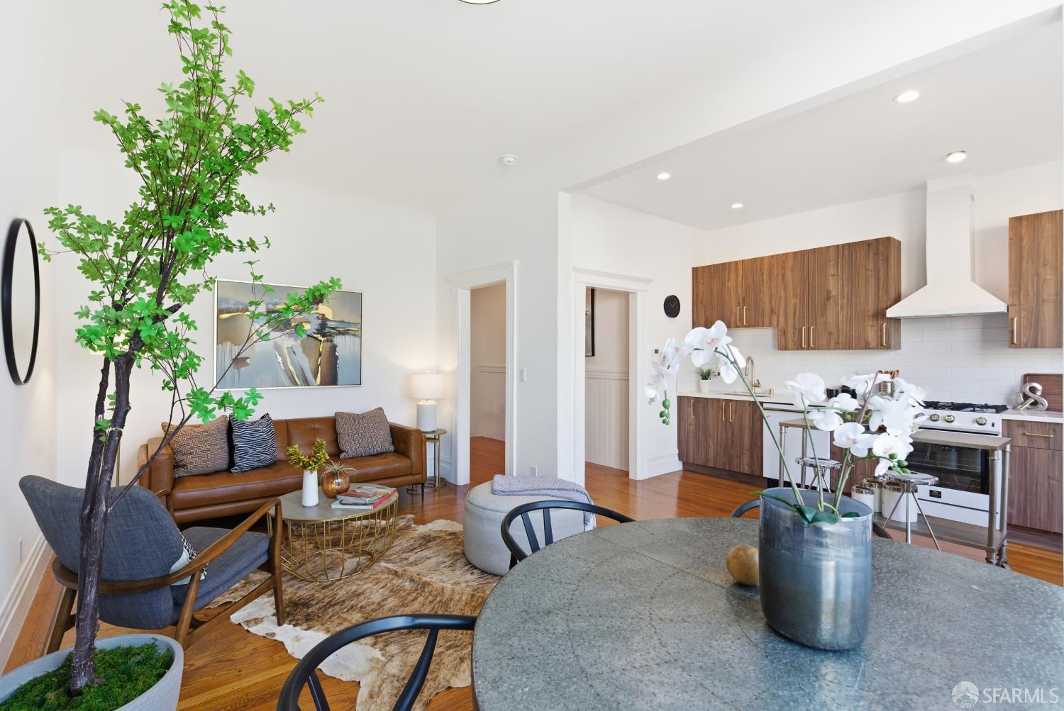 Detail Gallery Image 3 of 18 For 18 Sanchez St #20,  San Francisco,  CA 94114 - 3 Beds | 2 Baths