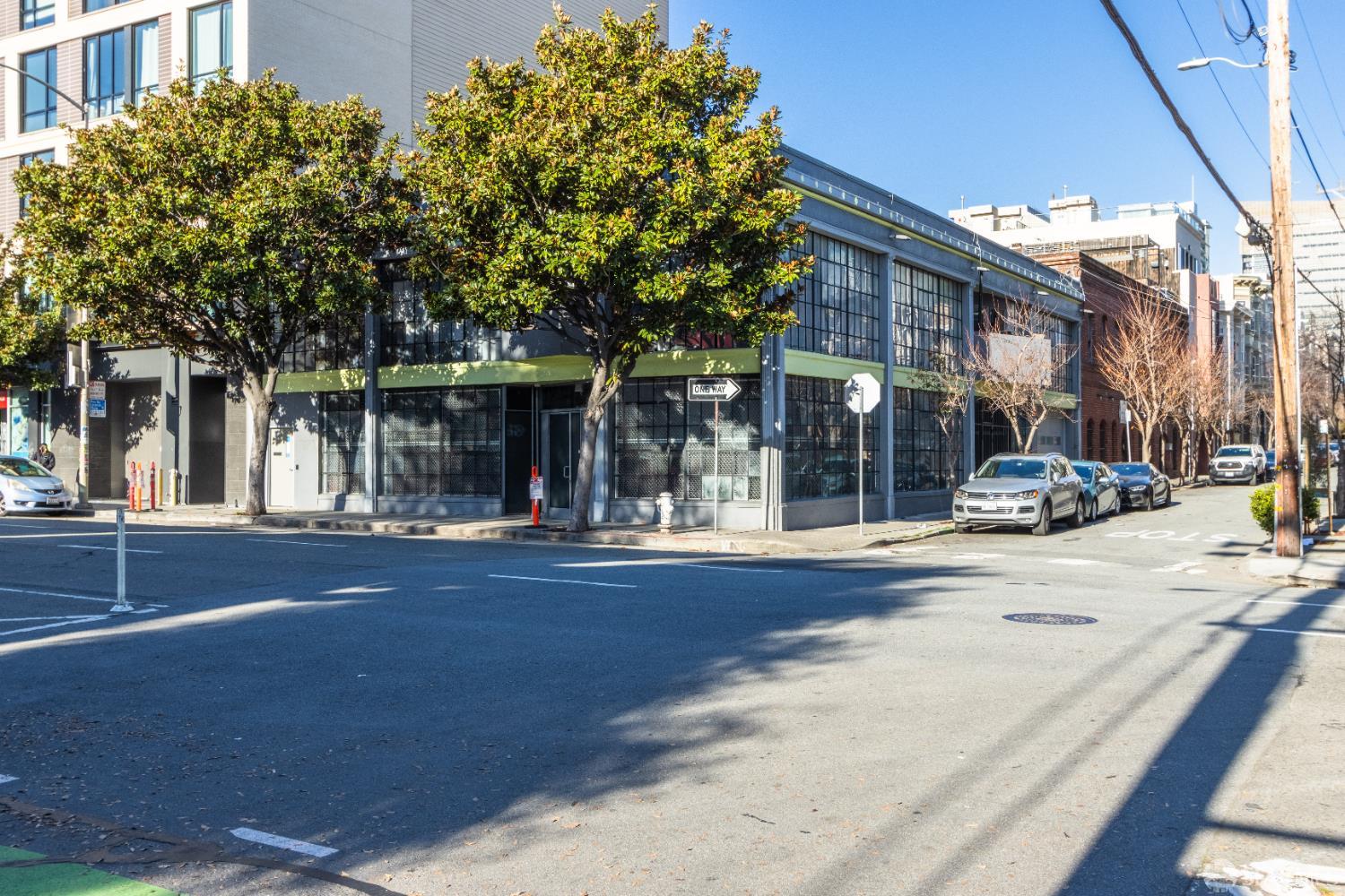 2403 16th Street, San Francisco, CA, 94103