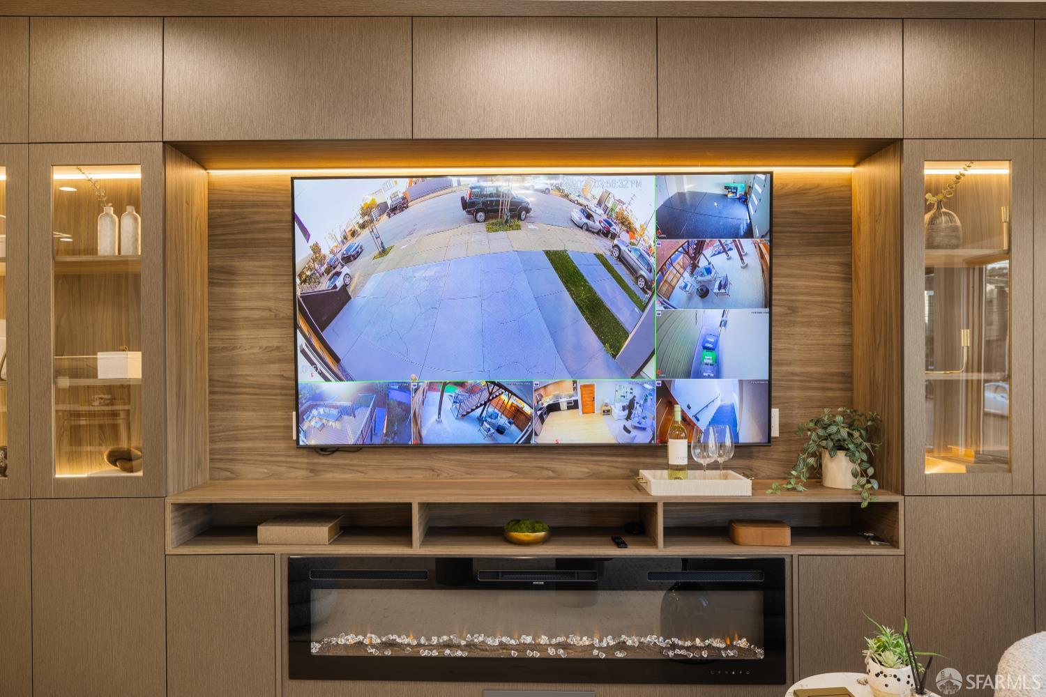 Detail Gallery Image 14 of 82 For 1047 Plymouth Ave, San Francisco,  CA 94112 - 4 Beds | 4 Baths