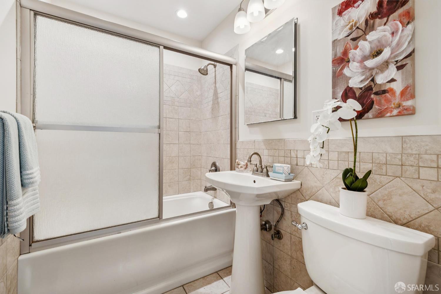 Detail Gallery Image 25 of 45 For 1231 Edgewood Way, South San Francisco,  CA 94080 - 3 Beds | 2 Baths