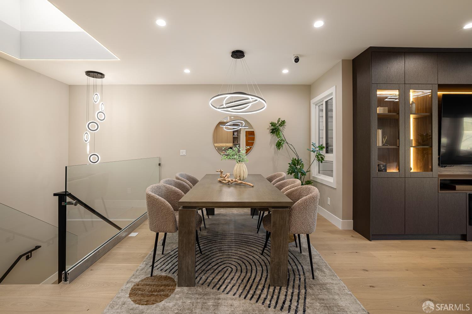 Detail Gallery Image 17 of 82 For 1047 Plymouth Ave, San Francisco,  CA 94112 - 4 Beds | 4 Baths