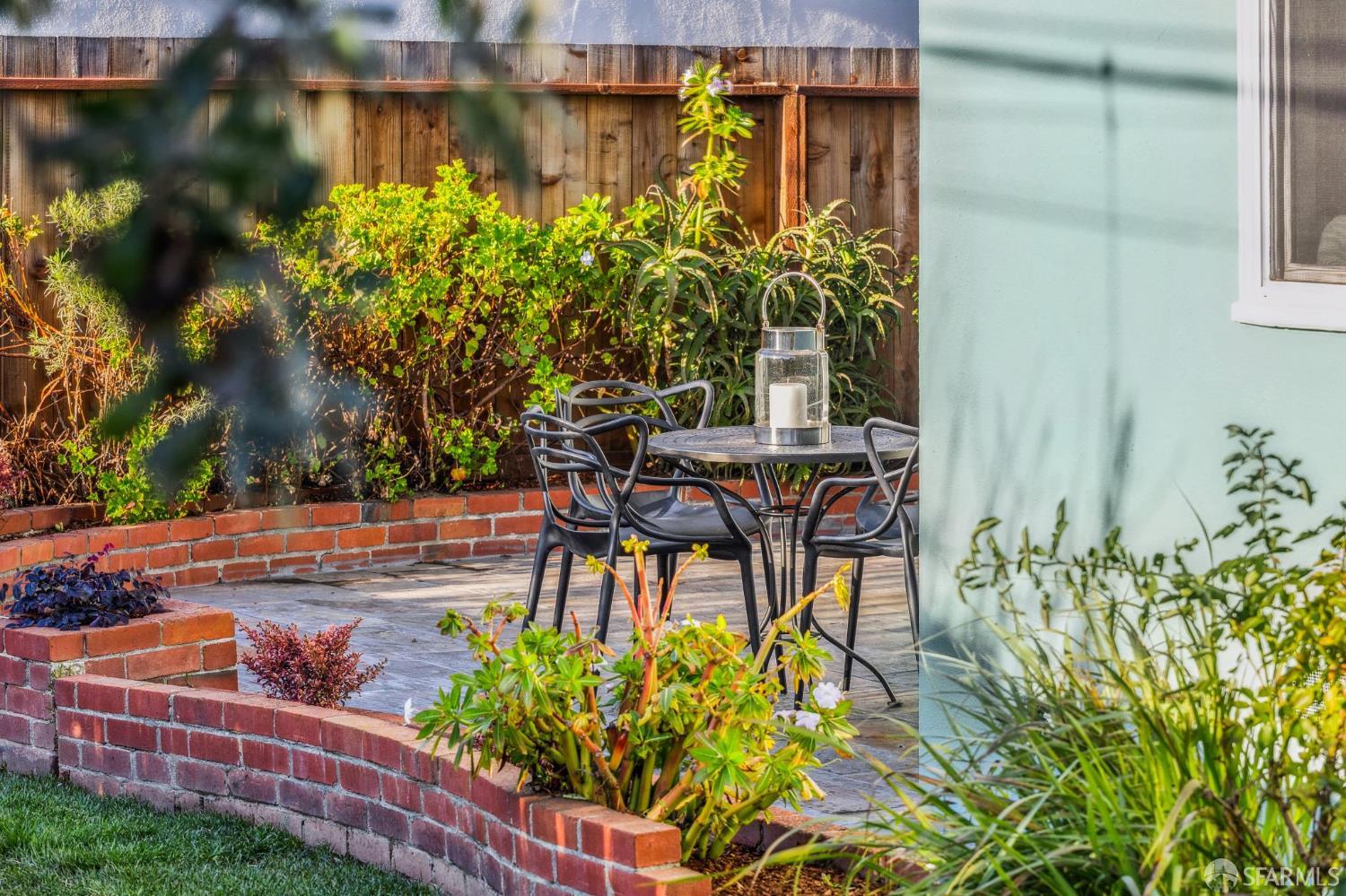 Detail Gallery Image 38 of 45 For 1231 Edgewood Way, South San Francisco,  CA 94080 - 3 Beds | 2 Baths