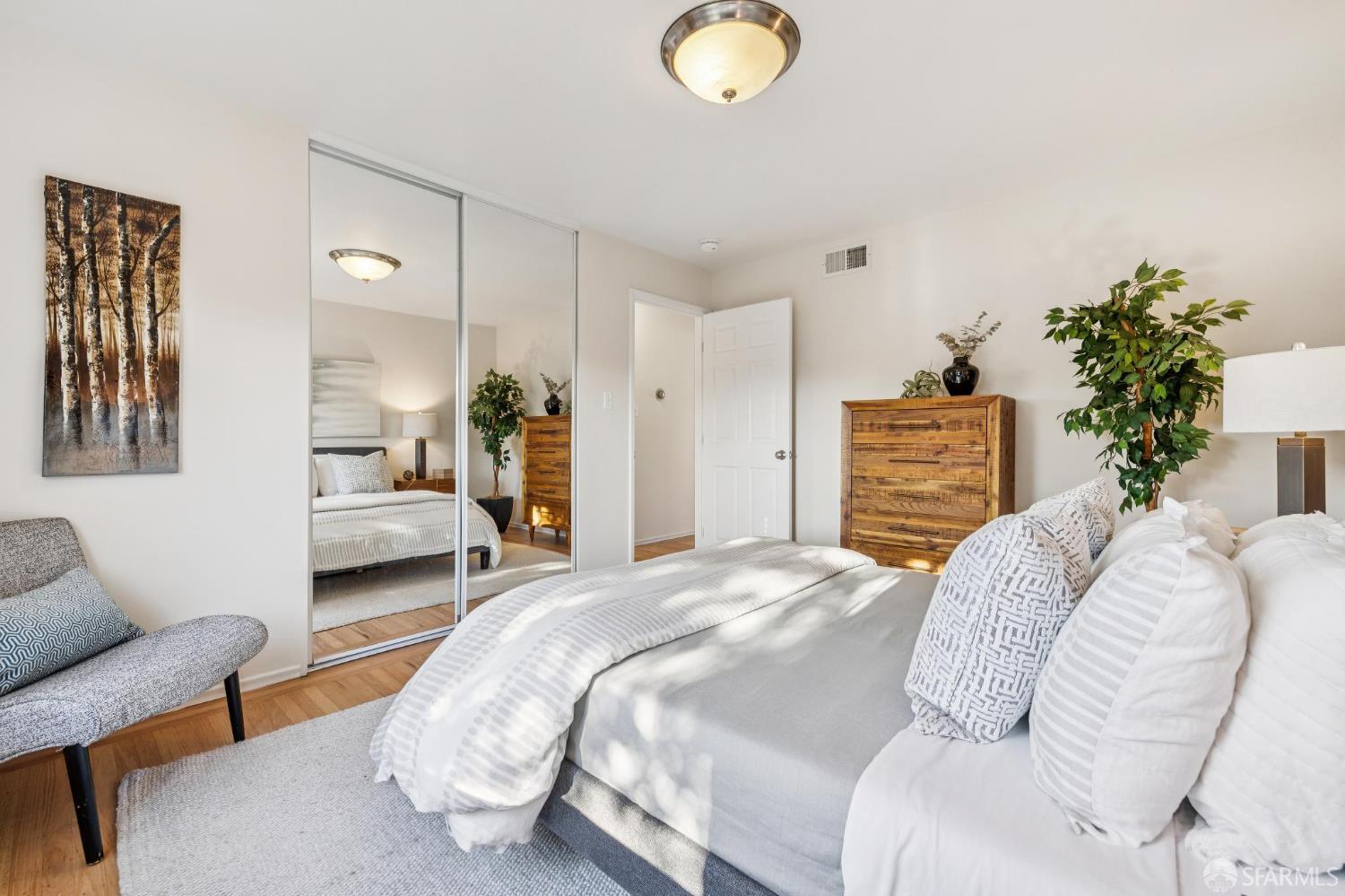 Detail Gallery Image 24 of 45 For 1231 Edgewood Way, South San Francisco,  CA 94080 - 3 Beds | 2 Baths