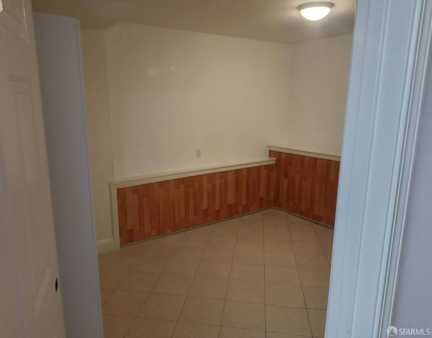 Detail Gallery Image 6 of 8 For 1452 47th Ave #1450,  San Francisco,  CA 94122 - 4 Beds | 4 Baths