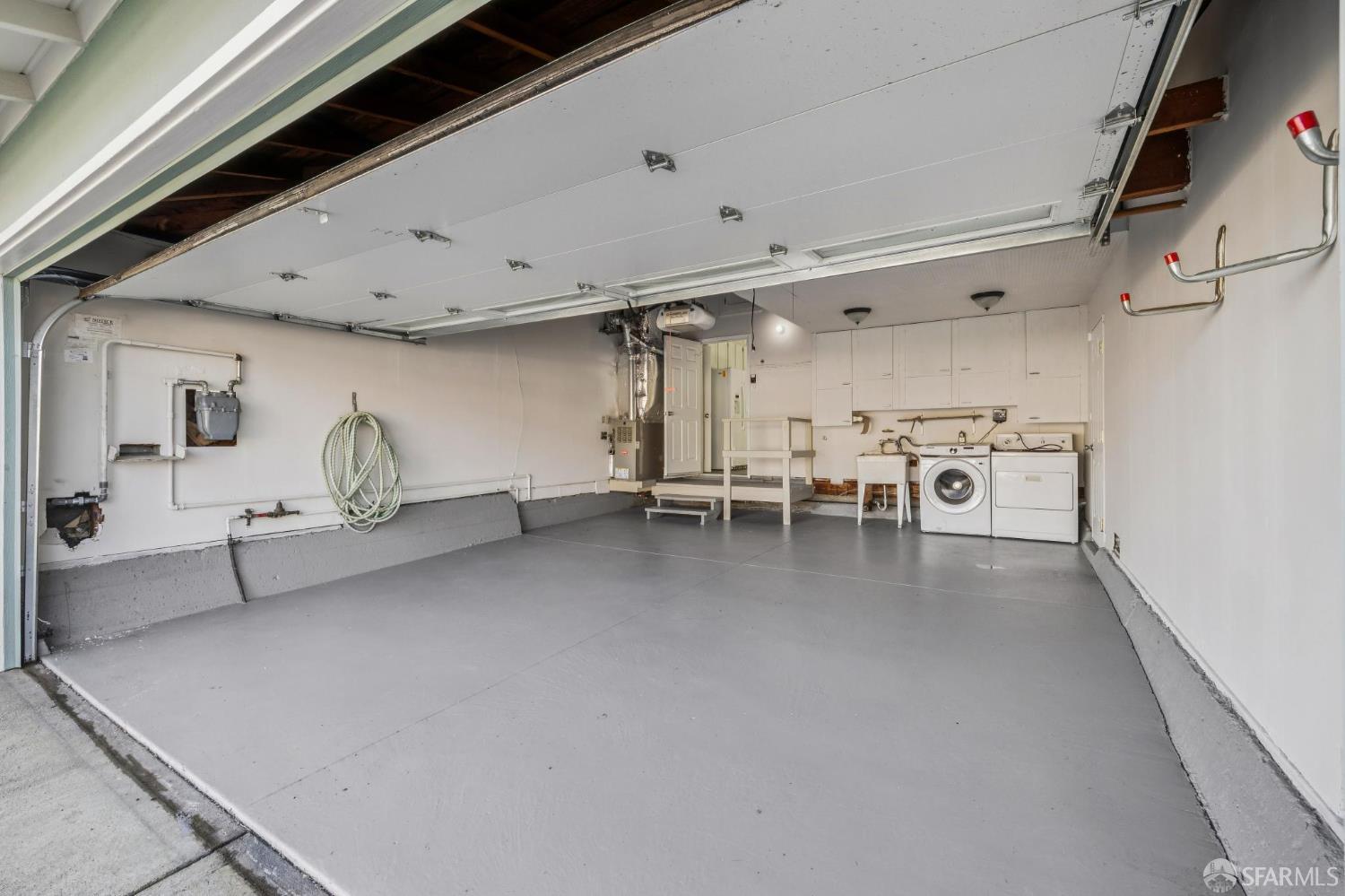 Detail Gallery Image 34 of 45 For 1231 Edgewood Way, South San Francisco,  CA 94080 - 3 Beds | 2 Baths