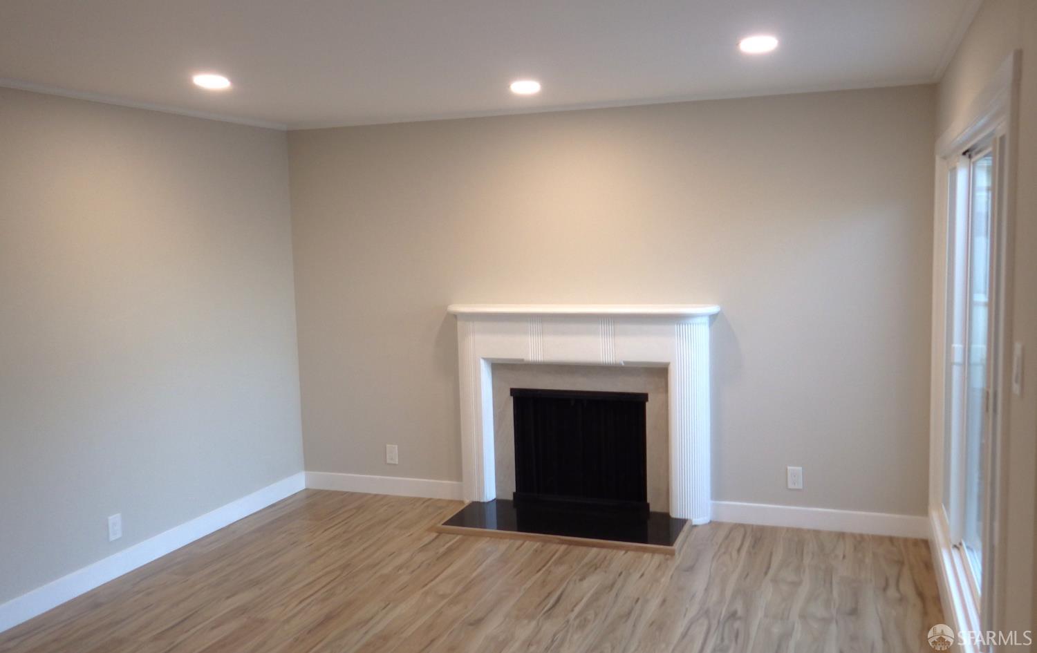 Detail Gallery Image 4 of 19 For 735 Maddux Dr, Daly City,  CA 94015 - 3 Beds | 1 Baths