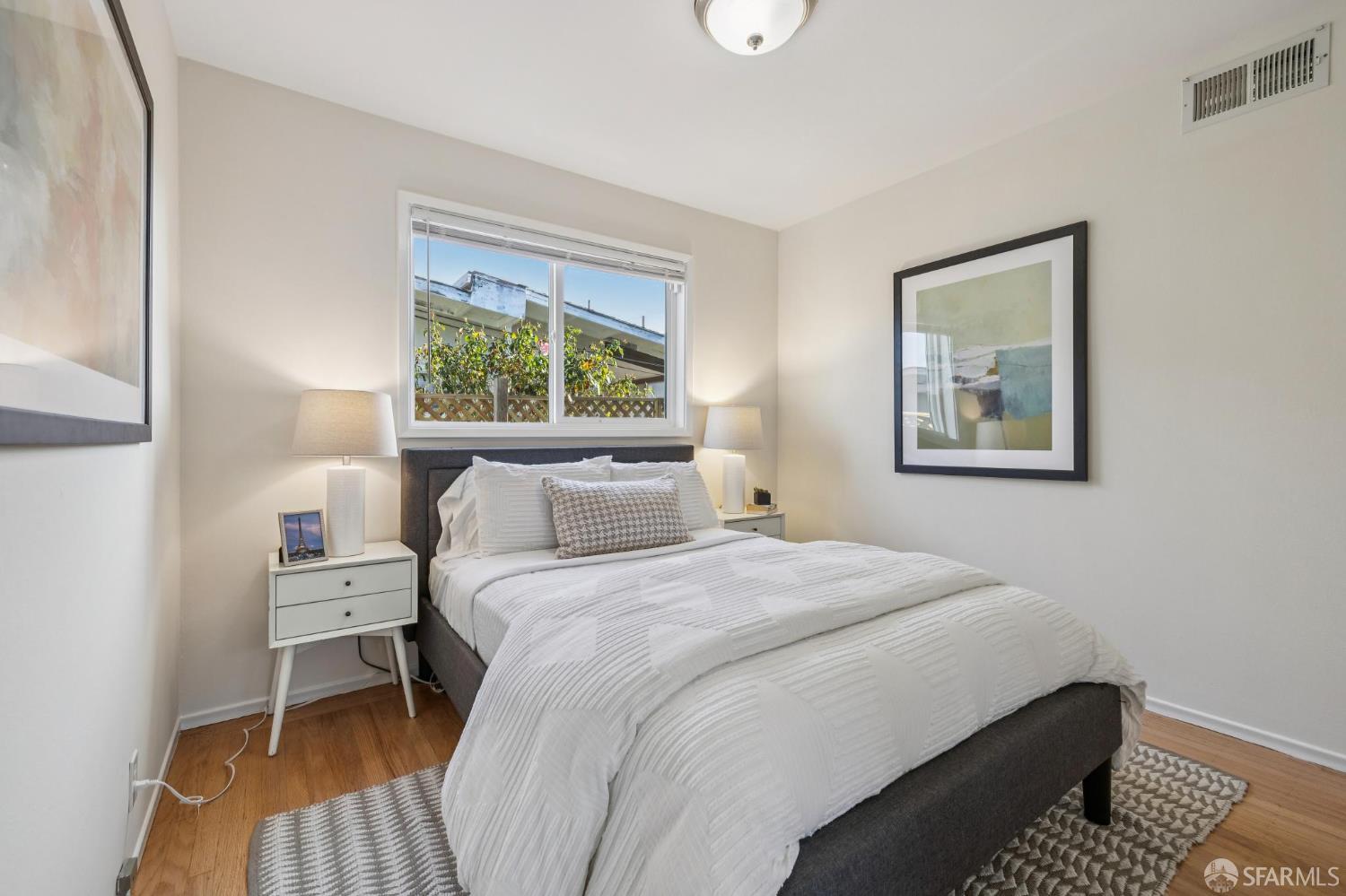 Detail Gallery Image 27 of 45 For 1231 Edgewood Way, South San Francisco,  CA 94080 - 3 Beds | 2 Baths