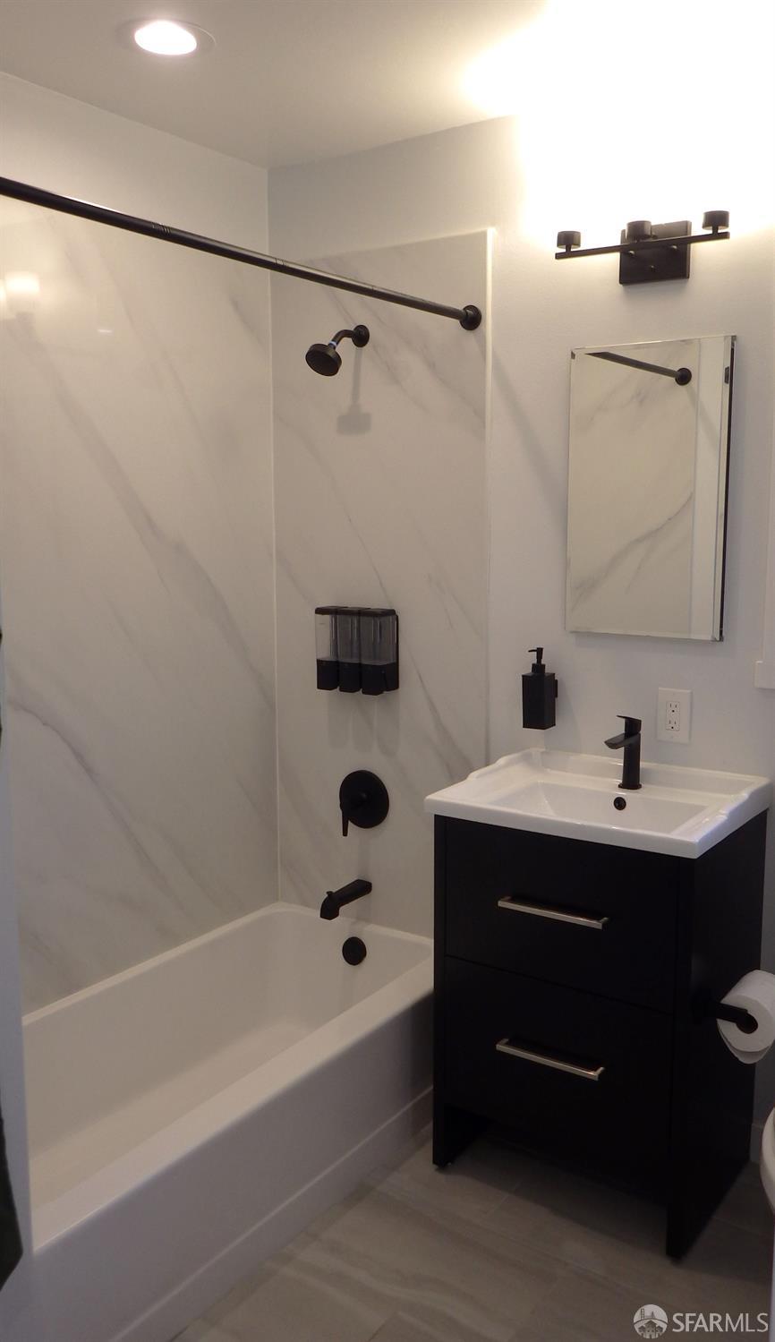 Detail Gallery Image 10 of 19 For 735 Maddux Dr, Daly City,  CA 94015 - 3 Beds | 1 Baths