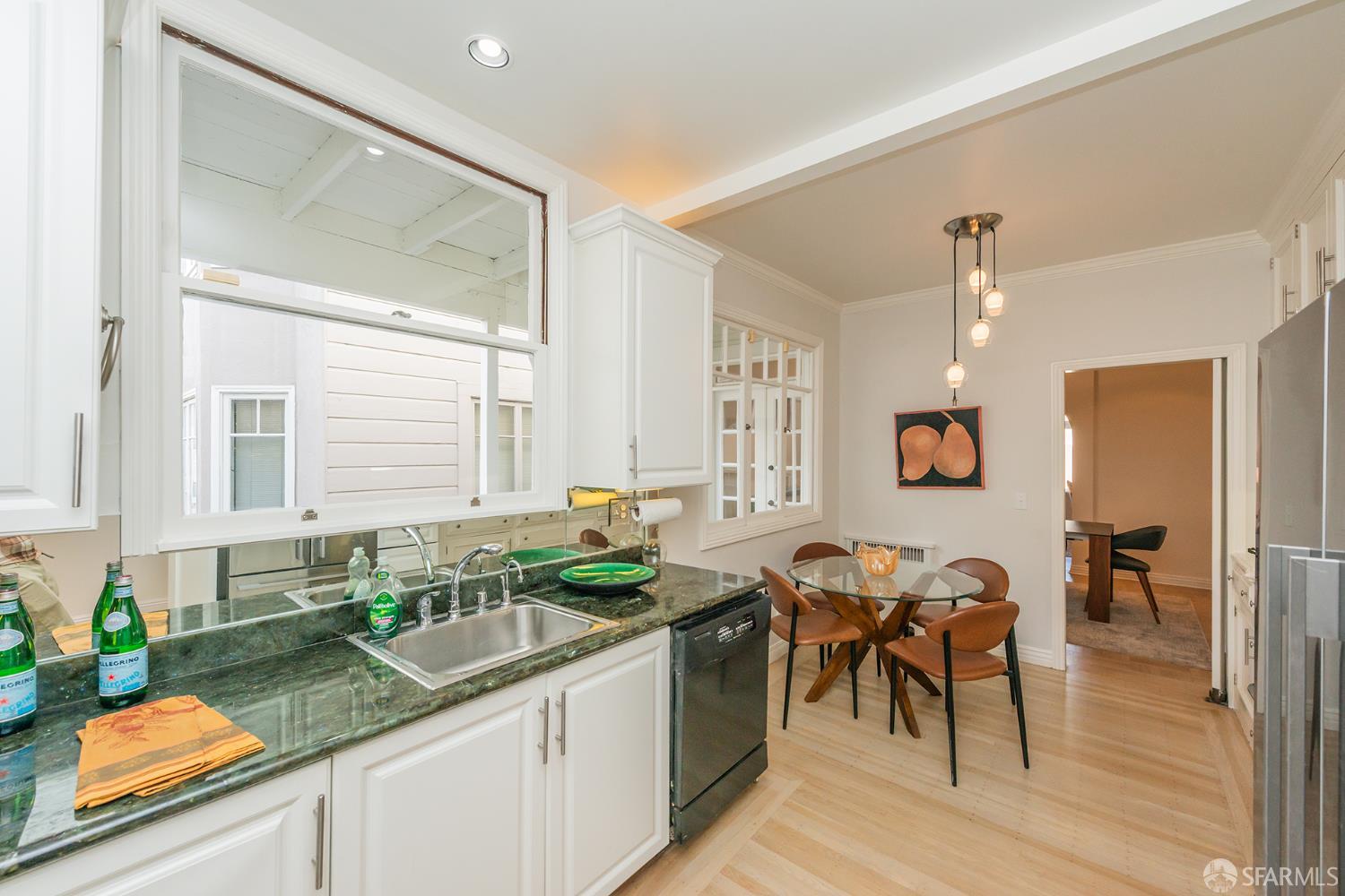 Detail Gallery Image 9 of 27 For 1183 Chestnut St, San Francisco,  CA 94109 - – Beds | – Baths