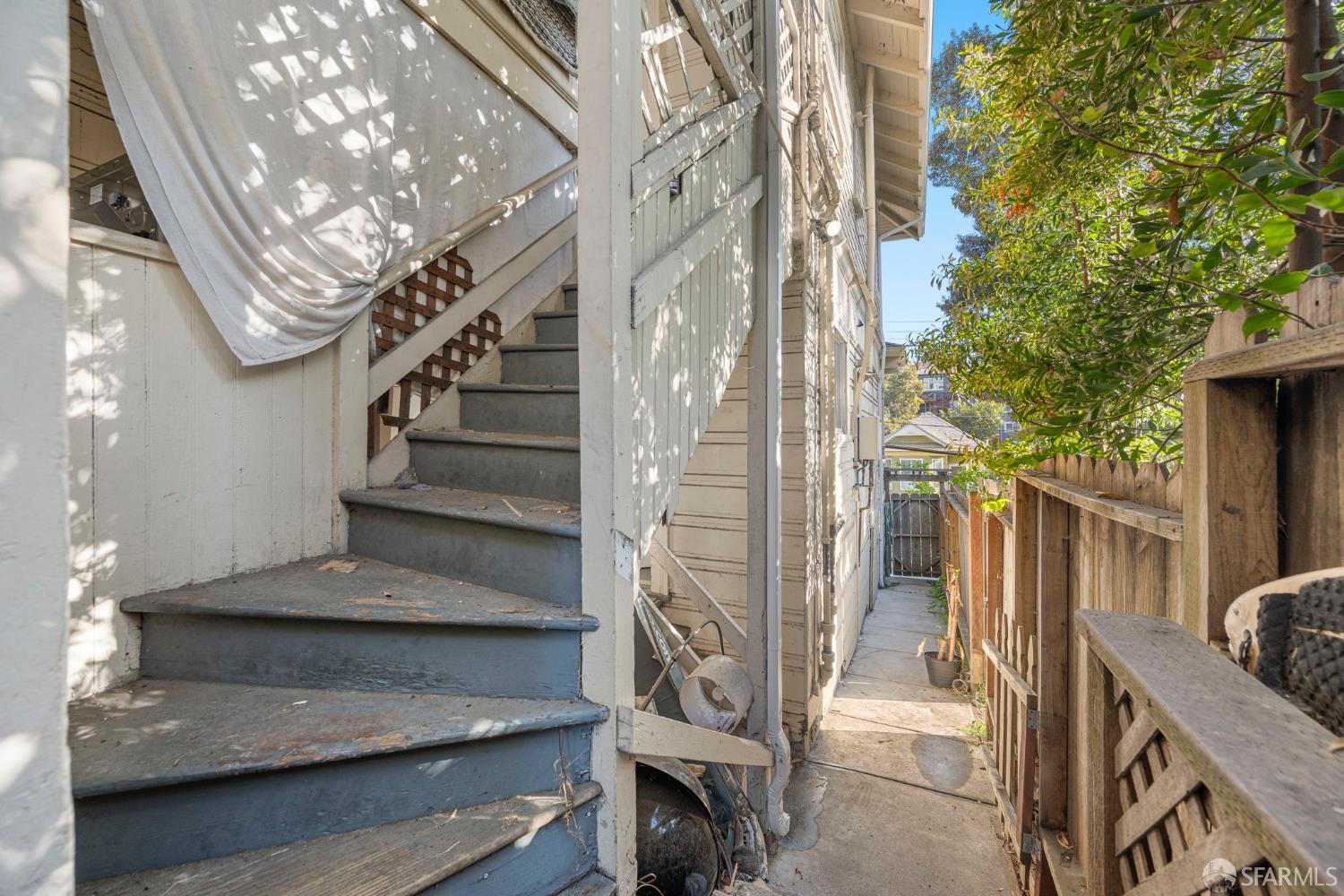 Detail Gallery Image 36 of 82 For 2941 Harrison St, Oakland,  CA 94611 - – Beds | – Baths