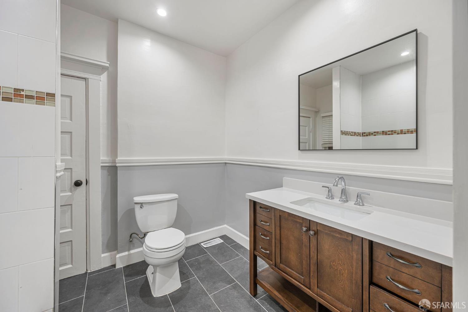 Detail Gallery Image 9 of 82 For 2941 Harrison St, Oakland,  CA 94611 - – Beds | – Baths