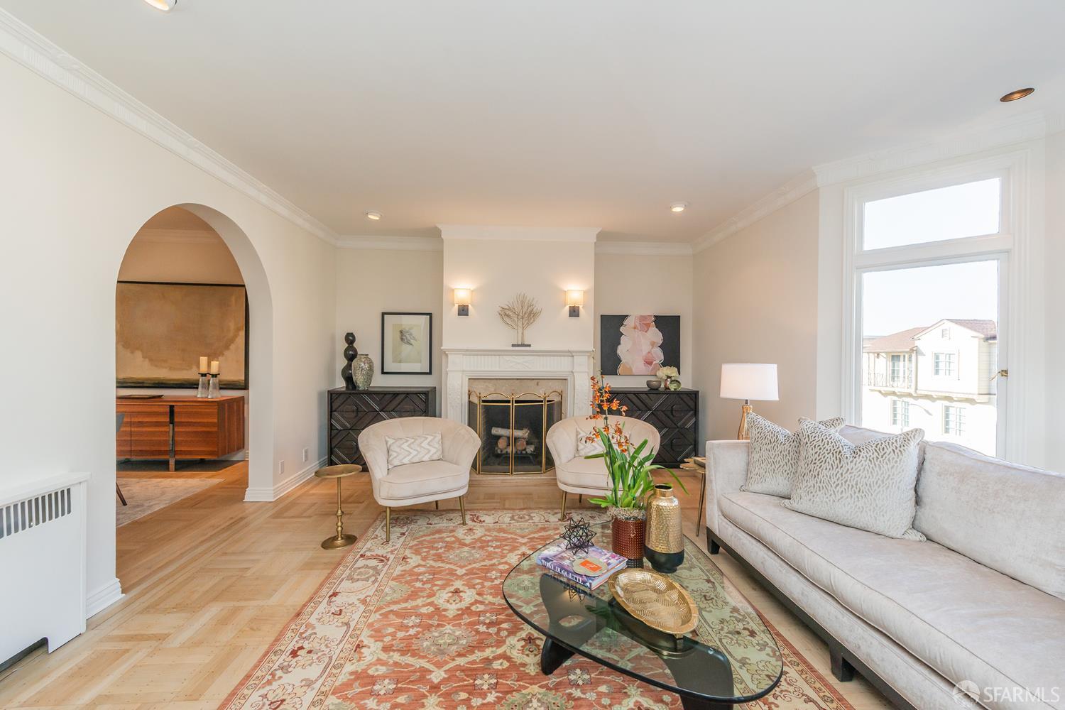 Detail Gallery Image 2 of 27 For 1183 Chestnut St, San Francisco,  CA 94109 - – Beds | – Baths