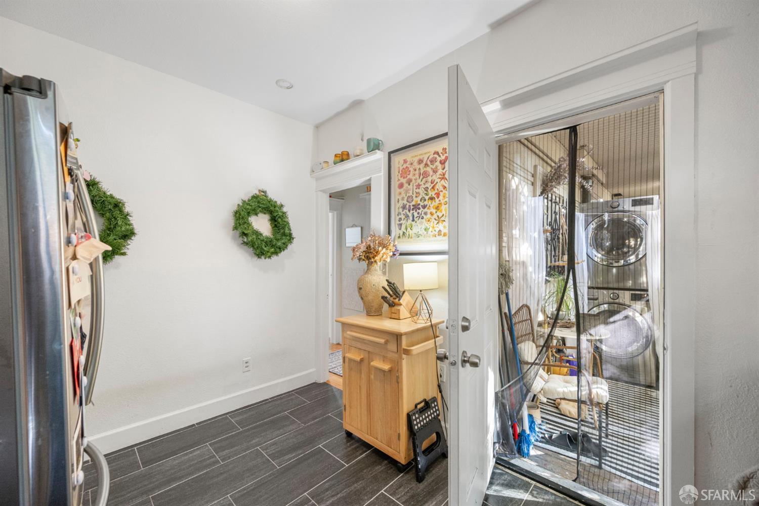 Detail Gallery Image 16 of 82 For 2941 Harrison St, Oakland,  CA 94611 - – Beds | – Baths