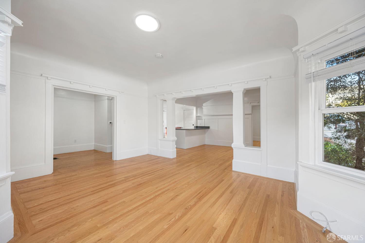 Detail Gallery Image 4 of 82 For 2941 Harrison St, Oakland,  CA 94611 - – Beds | – Baths