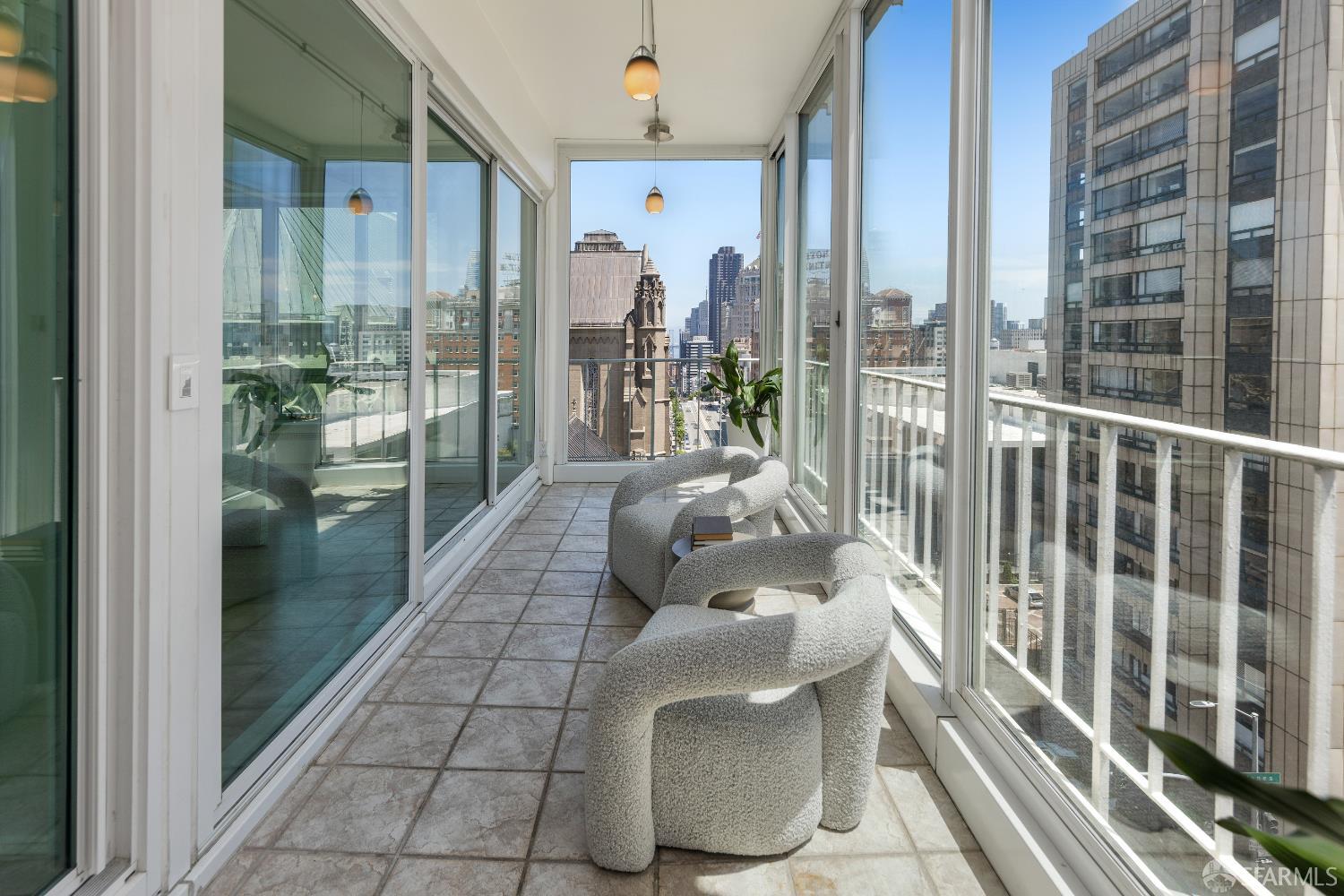 Detail Gallery Image 4 of 40 For 1200 California St 9c,  San Francisco,  CA 94109 - 3 Beds | 3 Baths