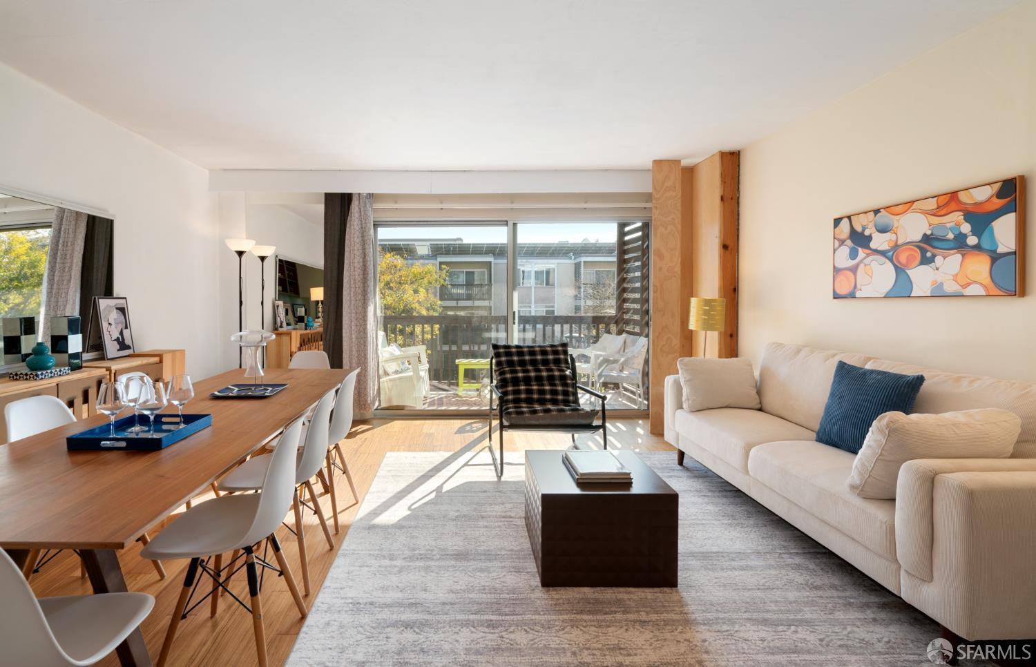 Detail Gallery Image 2 of 47 For 55 Zampa Ln #3,  San Francisco,  CA 94115 - 3 Beds | 2 Baths