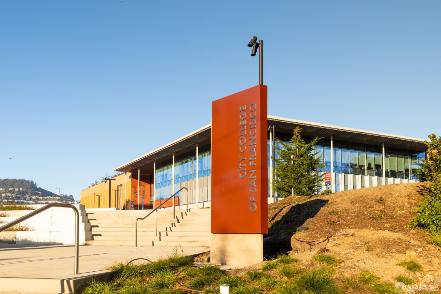 Detail Gallery Image 81 of 82 For 1047 Plymouth Ave, San Francisco,  CA 94112 - 4 Beds | 4 Baths