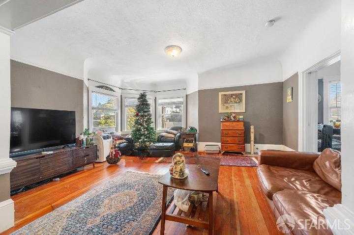 Detail Gallery Image 24 of 82 For 2941 Harrison St, Oakland,  CA 94611 - – Beds | – Baths