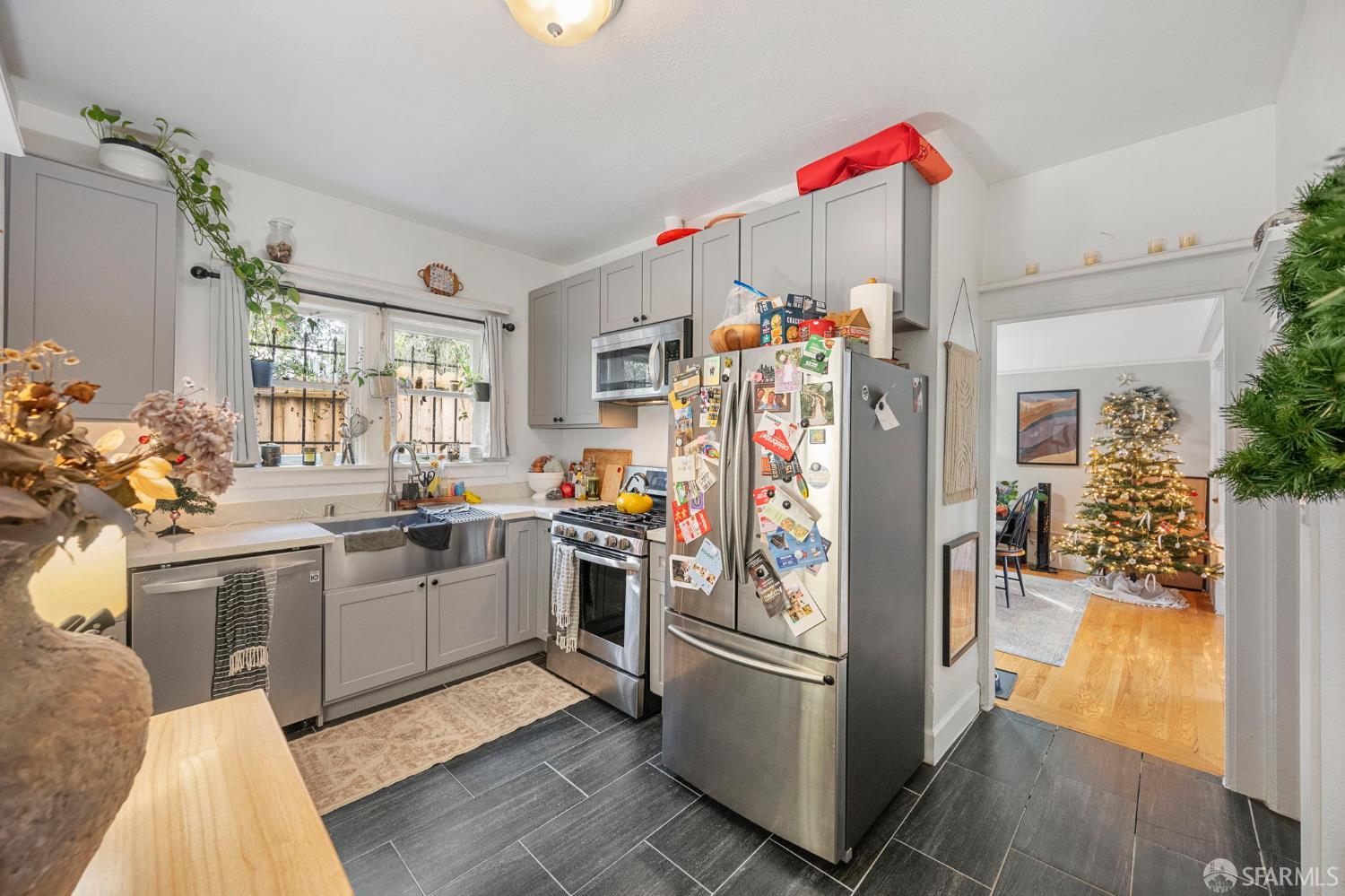 Detail Gallery Image 15 of 82 For 2941 Harrison St, Oakland,  CA 94611 - – Beds | – Baths