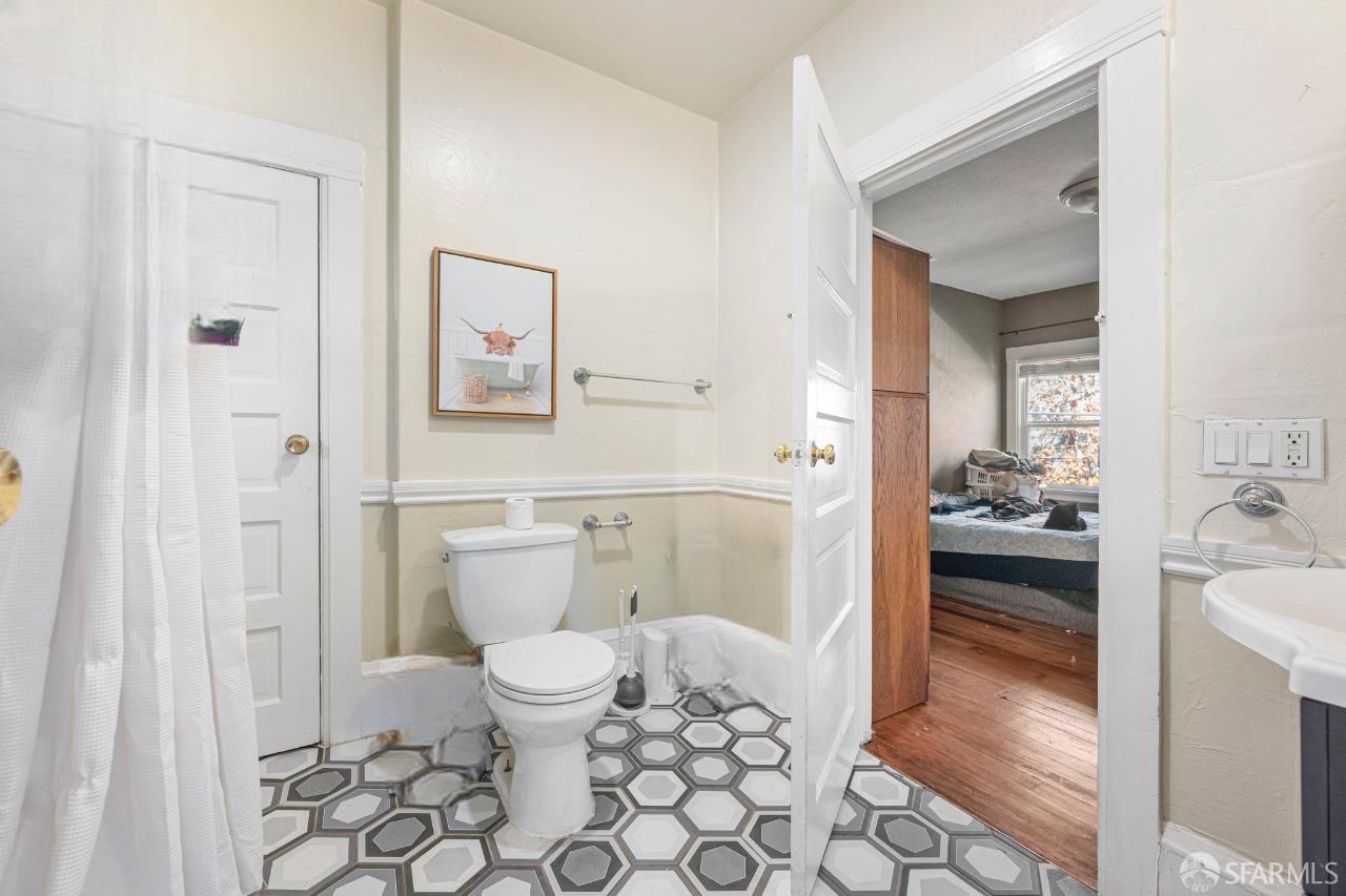 Detail Gallery Image 34 of 82 For 2941 Harrison St, Oakland,  CA 94611 - – Beds | – Baths