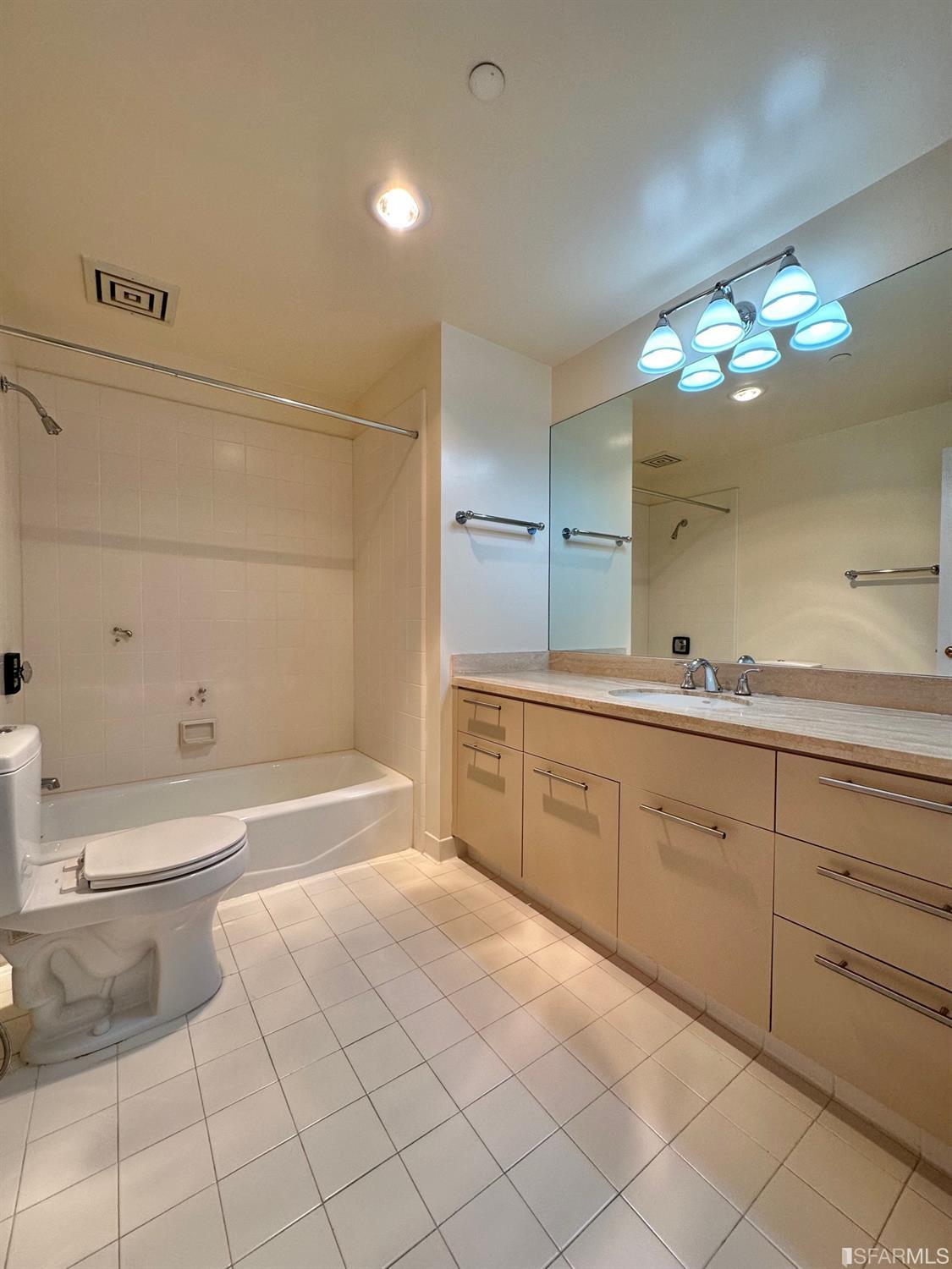 Detail Gallery Image 13 of 22 For 333 Bush St #4003,  San Francisco,  CA 94104 - 2 Beds | 2 Baths