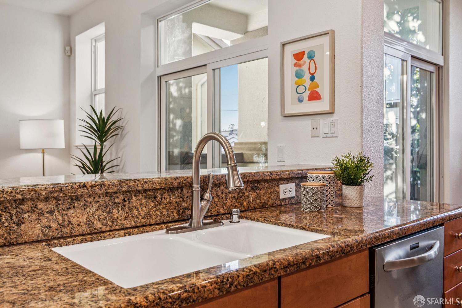 Photo #24: 425091702 Listing: Photo #24