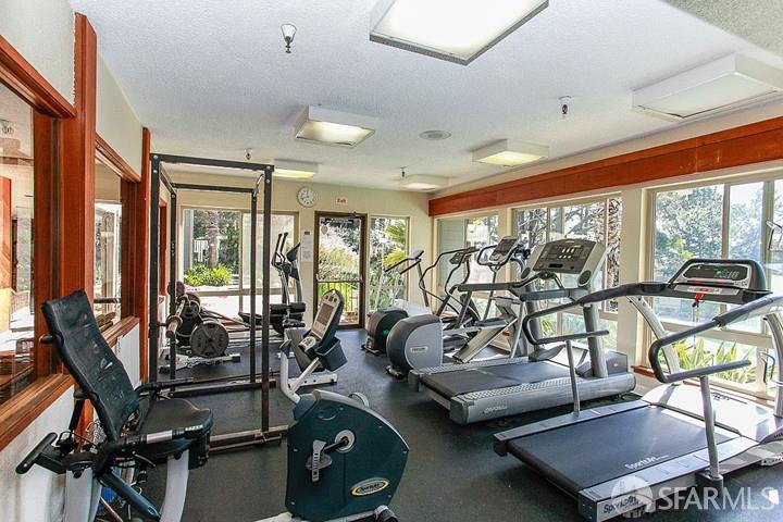 Detail Gallery Image 12 of 14 For 950 Duncan St 201e,  San Francisco,  CA 94131 - 2 Beds | 1 Baths