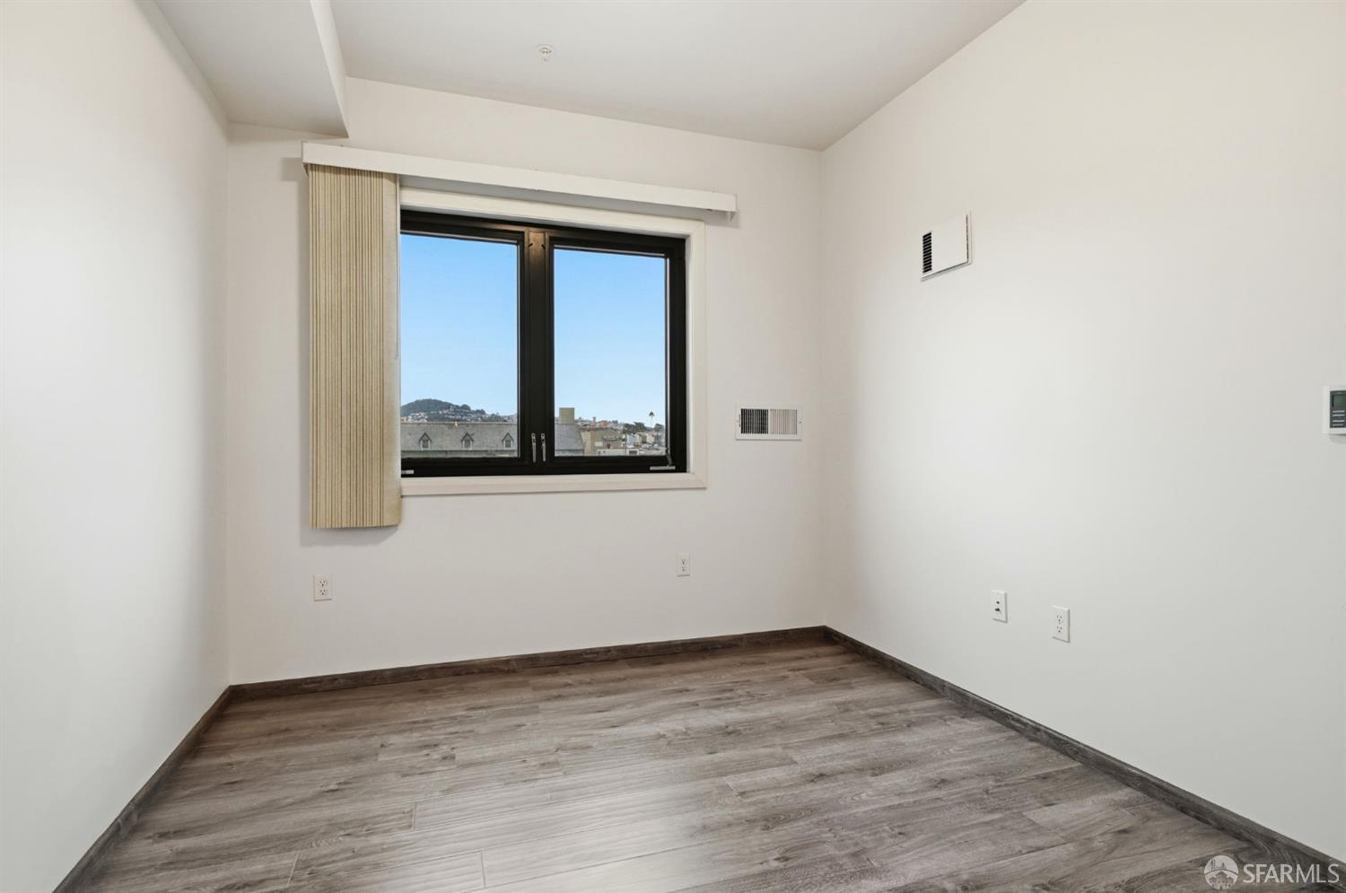 Detail Gallery Image 20 of 51 For 3535 Wawona St #415,  San Francisco,  CA 94116 - 2 Beds | 2 Baths