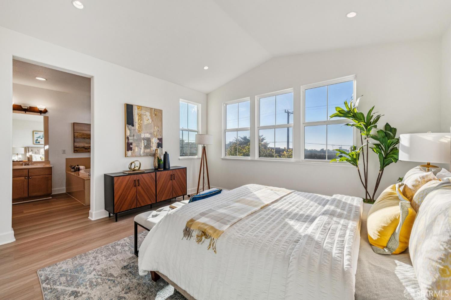 Photo #28: 425091702 Listing: Photo #28