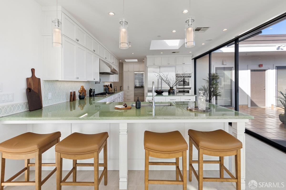 Detail Gallery Image 15 of 58 For 455 Vallejo St Ph7,  San Francisco,  CA 94133 - 3 Beds | 3/2 Baths