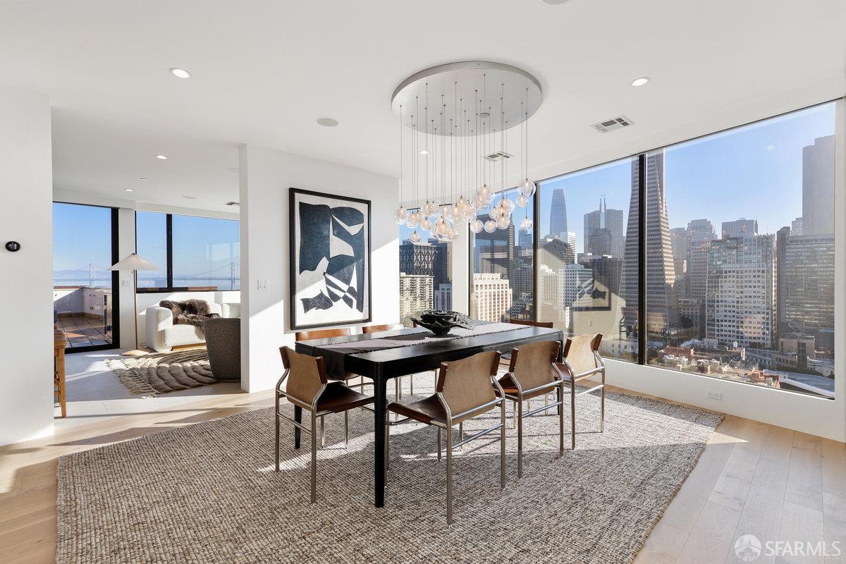 Detail Gallery Image 8 of 58 For 455 Vallejo St Ph7,  San Francisco,  CA 94133 - 3 Beds | 3/2 Baths