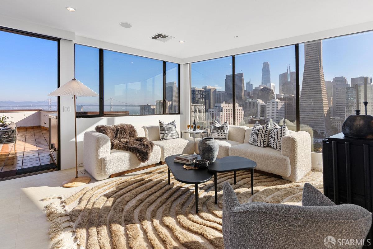 Detail Gallery Image 12 of 58 For 455 Vallejo St Ph7,  San Francisco,  CA 94133 - 3 Beds | 3/2 Baths