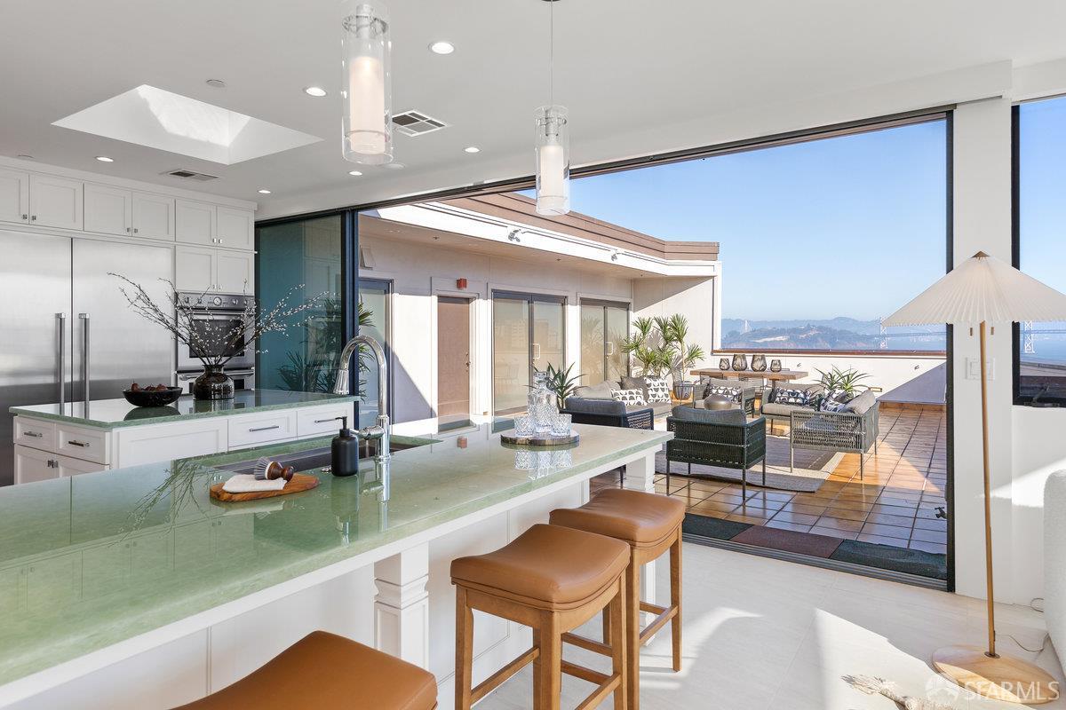 Detail Gallery Image 14 of 58 For 455 Vallejo St Ph7,  San Francisco,  CA 94133 - 3 Beds | 3/2 Baths