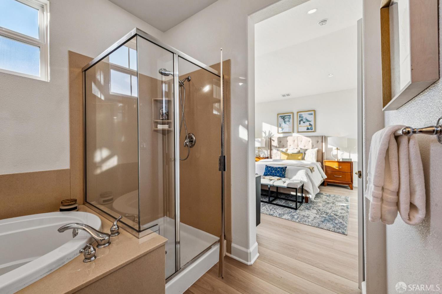 Photo #33: 425091702 Listing: Photo #33