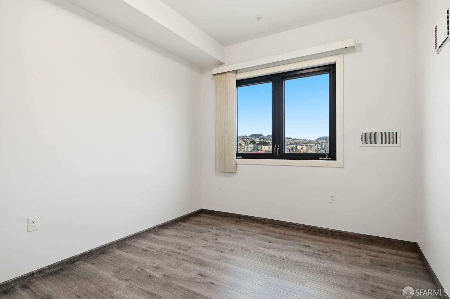 Detail Gallery Image 16 of 51 For 3535 Wawona St #415,  San Francisco,  CA 94116 - 2 Beds | 2 Baths