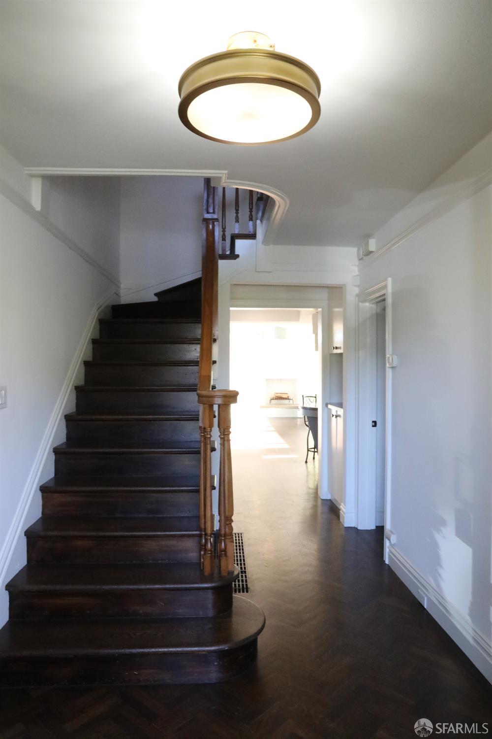 Detail Gallery Image 18 of 22 For 285 Moncada Way, San Francisco,  CA 94127 - 4 Beds | 2/1 Baths