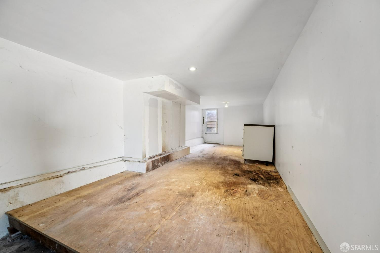 Detail Gallery Image 43 of 57 For 178 Allison St, San Francisco,  CA 94112 - 2 Beds | 1 Baths