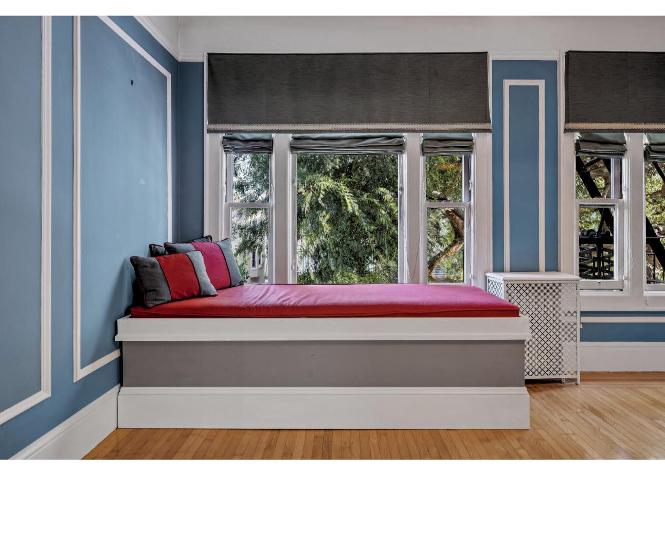 Detail Gallery Image 17 of 25 For 189 Commonwealth Ave #3,  San Francisco,  CA 94118 - 3 Beds | 1/1 Baths