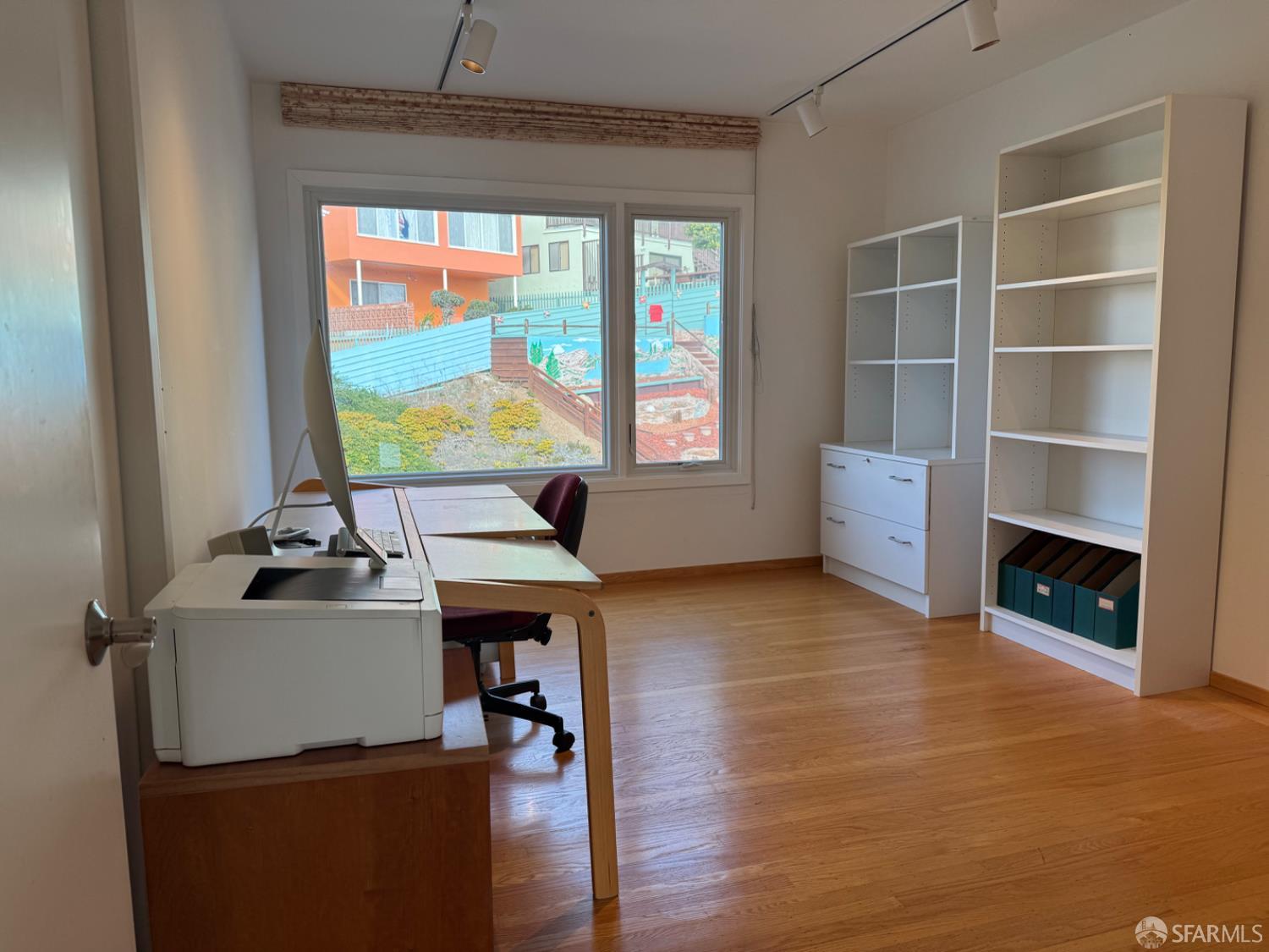 Detail Gallery Image 8 of 18 For 377 Oak Park Dr, San Francisco,  CA 94131 - 2 Beds | 2 Baths