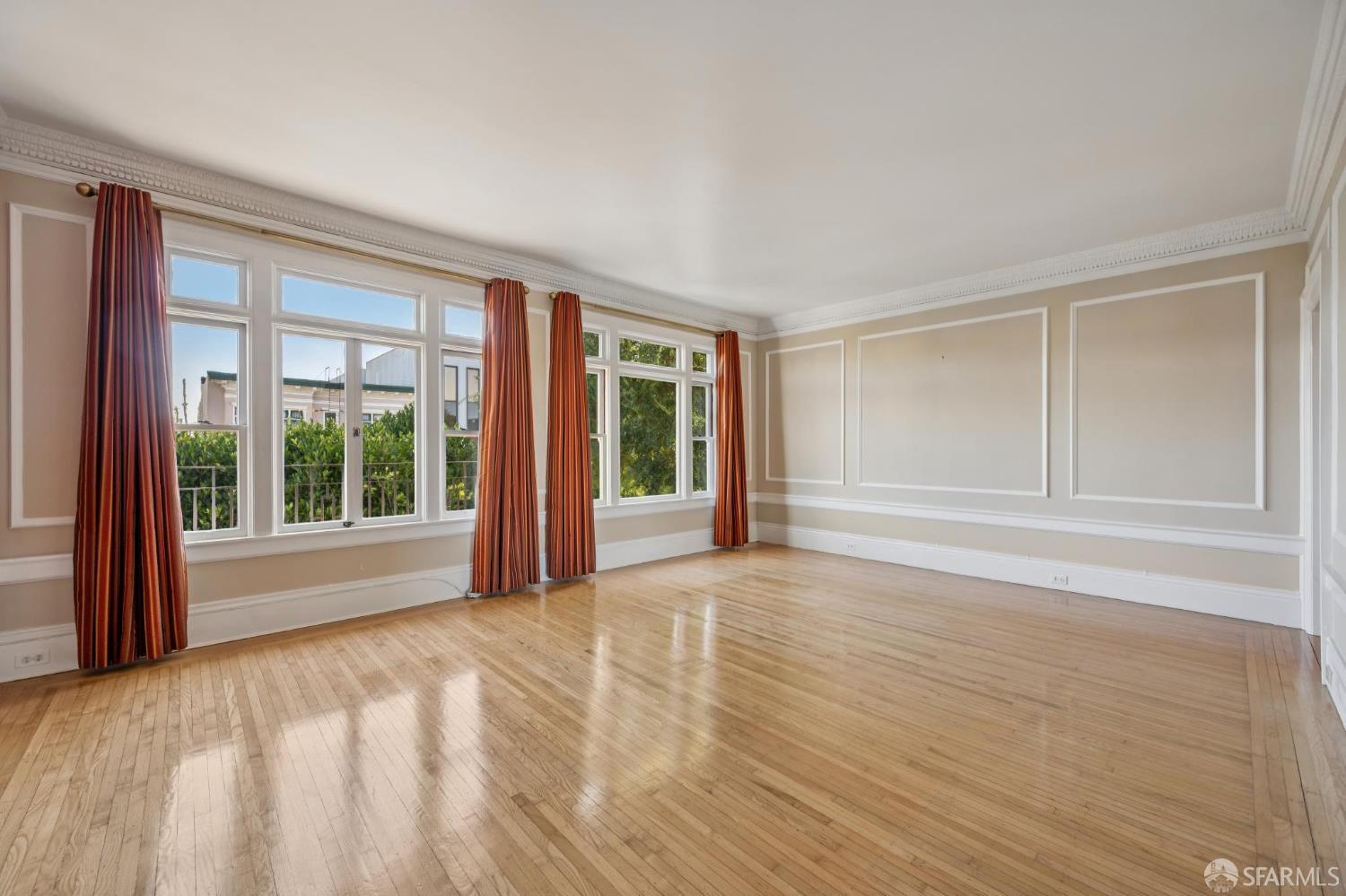 Detail Gallery Image 11 of 25 For 189 Commonwealth Ave #3,  San Francisco,  CA 94118 - 3 Beds | 1/1 Baths