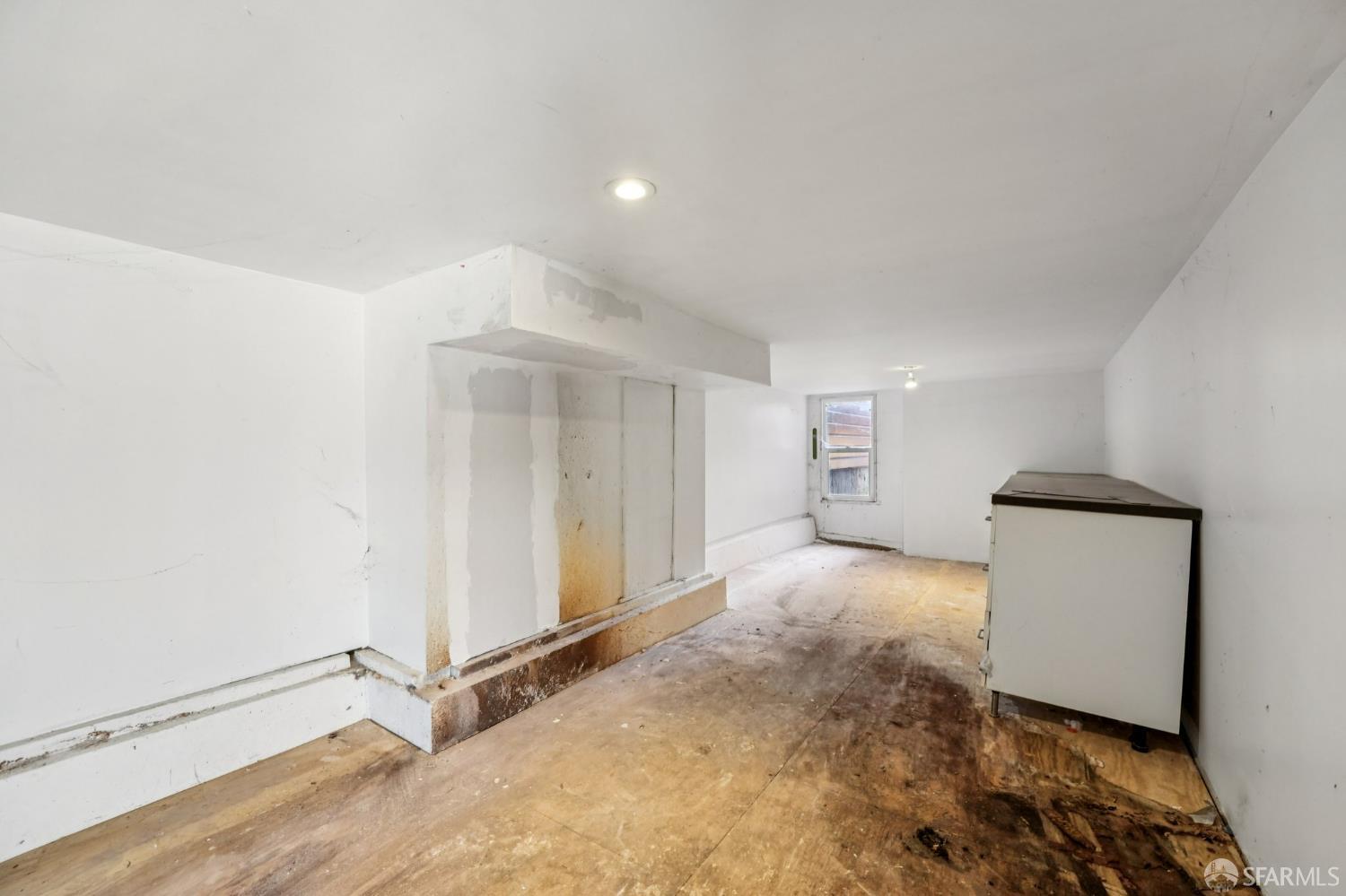 Detail Gallery Image 44 of 57 For 178 Allison St, San Francisco,  CA 94112 - 2 Beds | 1 Baths