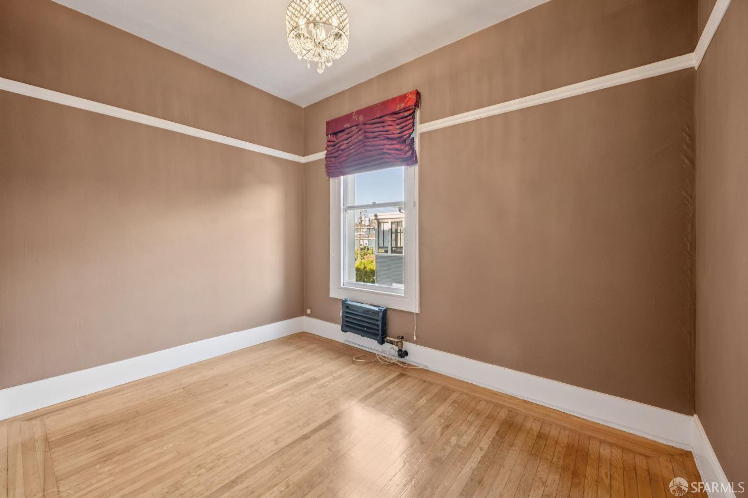 Detail Gallery Image 22 of 25 For 189 Commonwealth Ave #3,  San Francisco,  CA 94118 - 3 Beds | 1/1 Baths