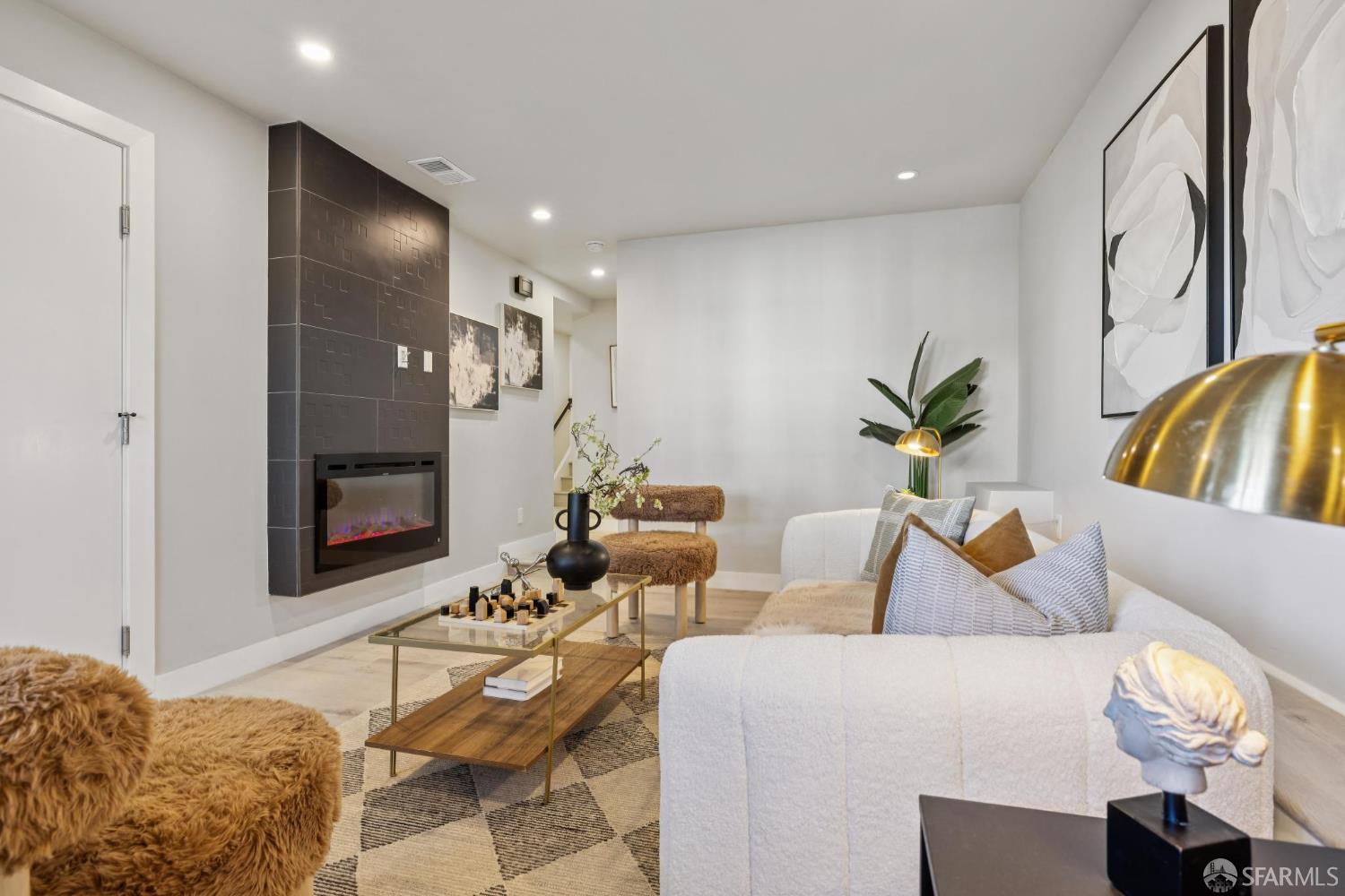 Detail Gallery Image 61 of 92 For 89 Naples St, San Francisco,  CA 94112 - 4 Beds | 3 Baths