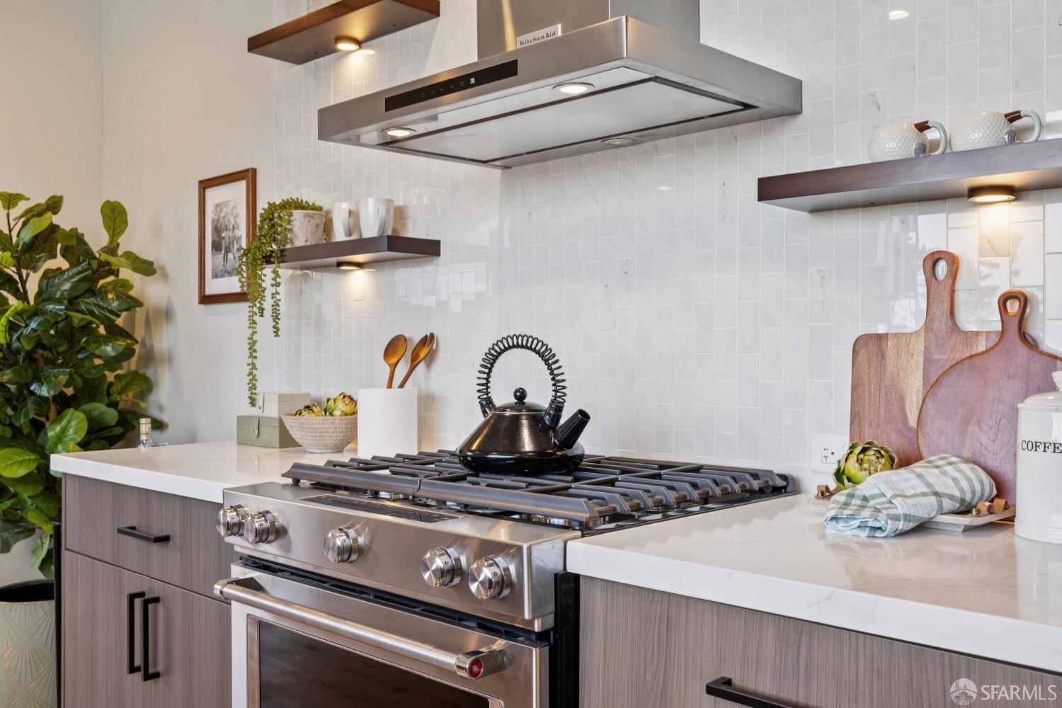 Detail Gallery Image 29 of 92 For 89 Naples St, San Francisco,  CA 94112 - 4 Beds | 3 Baths