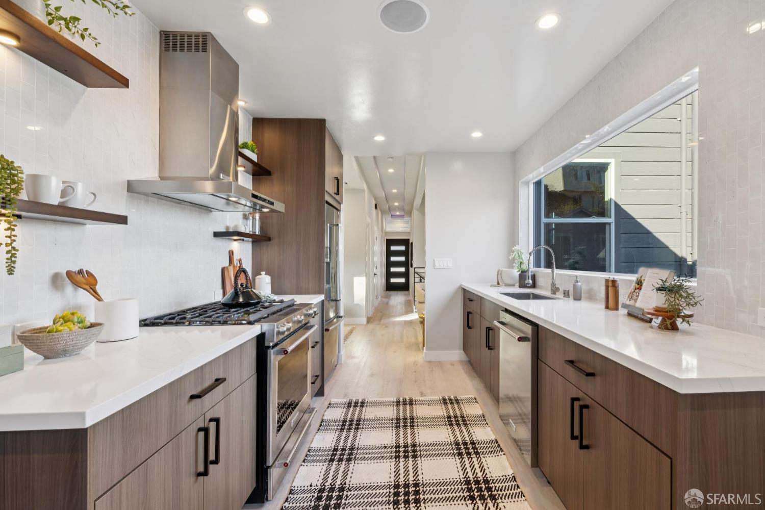 Detail Gallery Image 30 of 92 For 89 Naples St, San Francisco,  CA 94112 - 4 Beds | 3 Baths