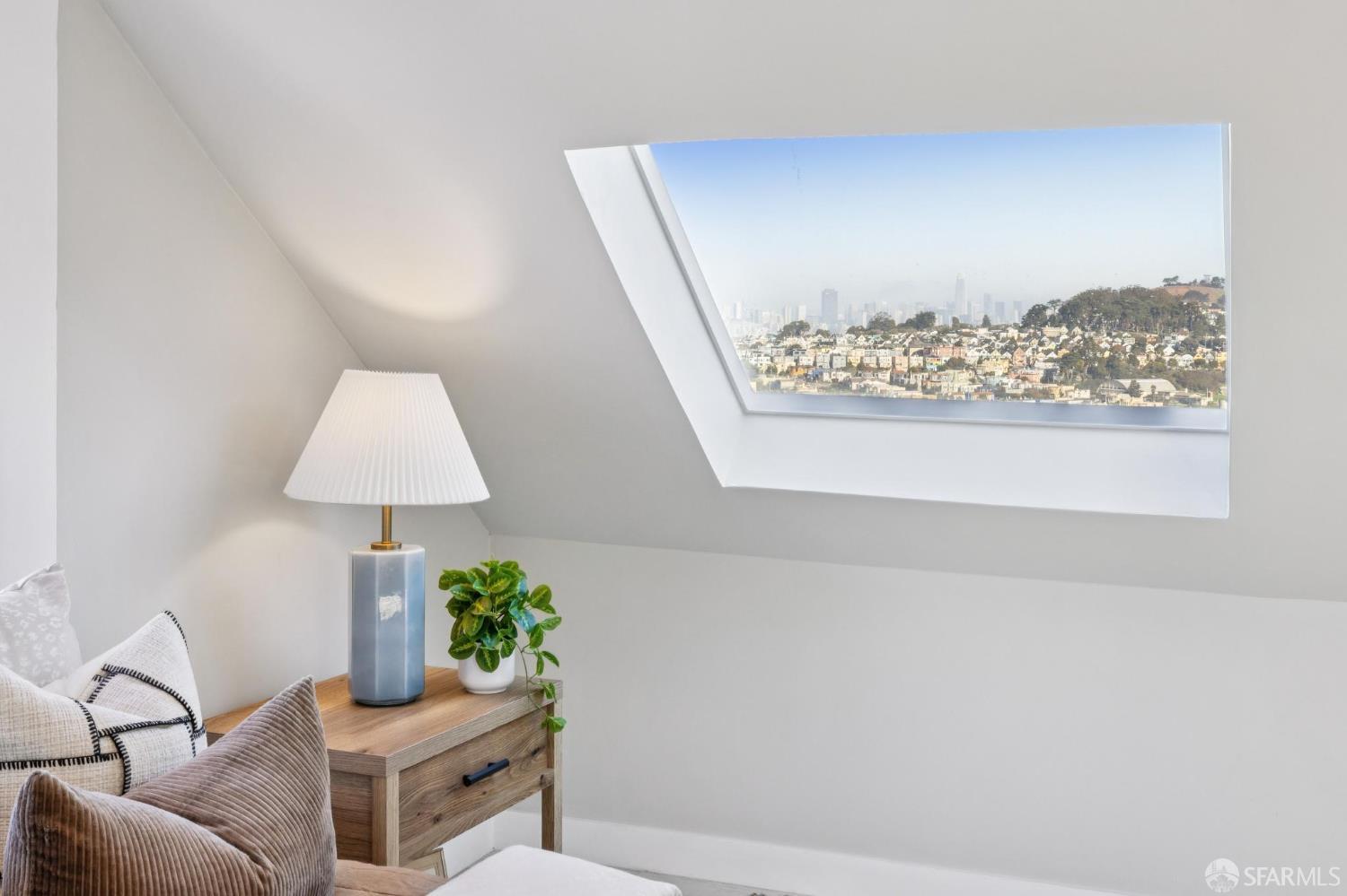 Detail Gallery Image 10 of 92 For 89 Naples St, San Francisco,  CA 94112 - 4 Beds | 3 Baths