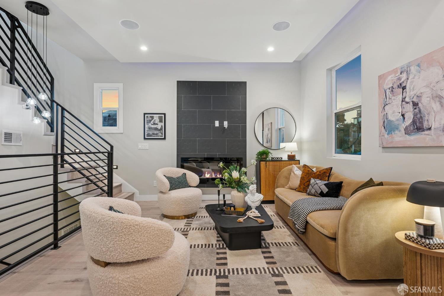 Detail Gallery Image 5 of 92 For 89 Naples St, San Francisco,  CA 94112 - 4 Beds | 3 Baths