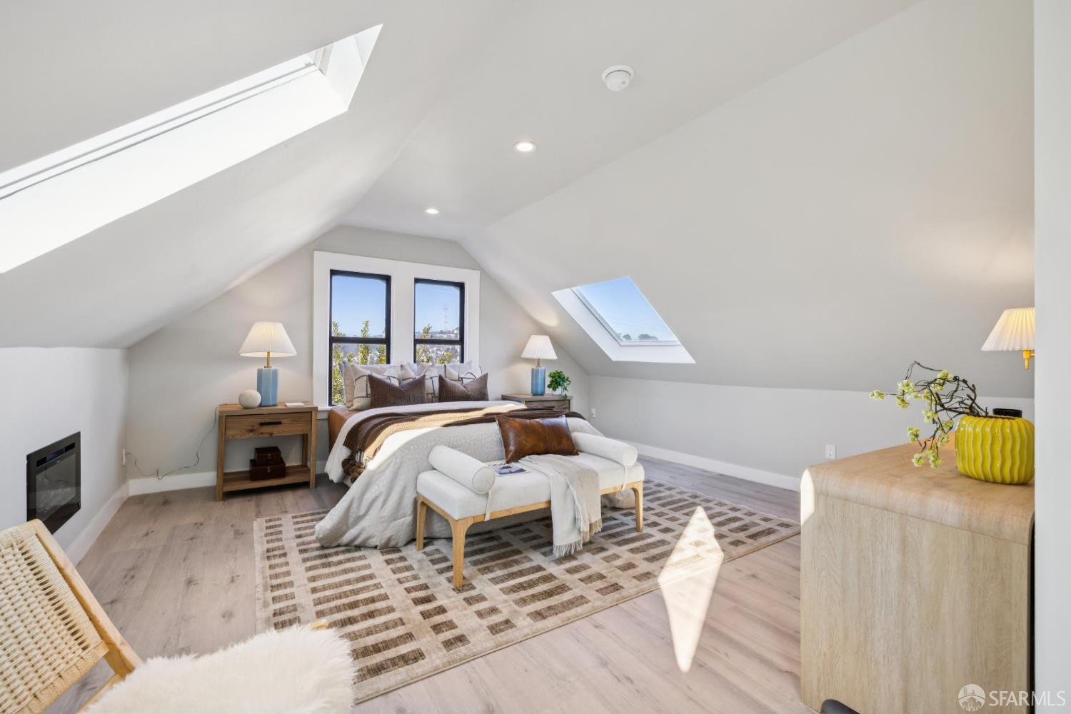 Detail Gallery Image 34 of 92 For 89 Naples St, San Francisco,  CA 94112 - 4 Beds | 3 Baths