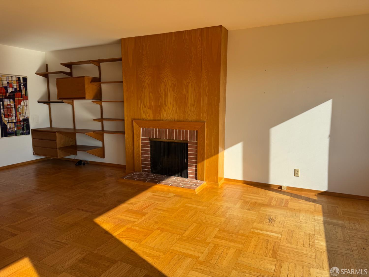 Detail Gallery Image 3 of 21 For 377 Oak Park Dr, San Francisco,  CA 94131 - 2 Beds | 2 Baths